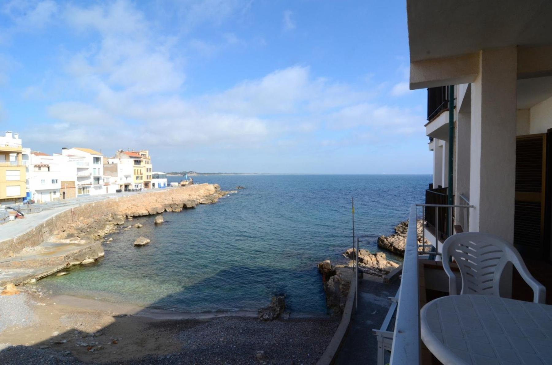 Apartamentos Els Pescadors L'Escala Exterior photo