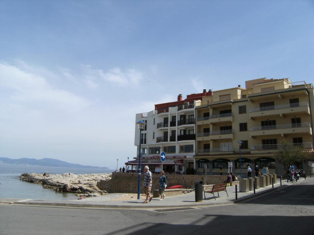 Apartamentos Els Pescadors L'Escala Exterior photo