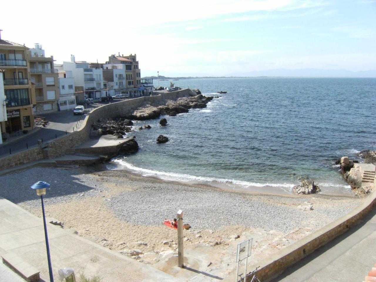 Apartamentos Els Pescadors L'Escala Exterior photo